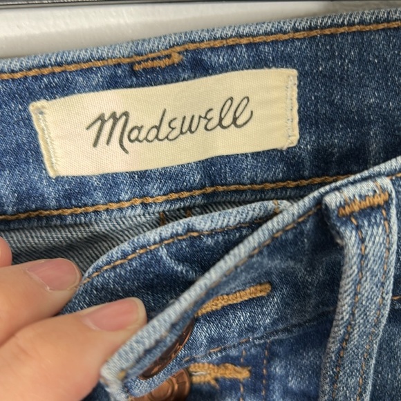 Madewell 10” High Rise Skinny Jeans in Dewitt Wash - Picture 3 of 11